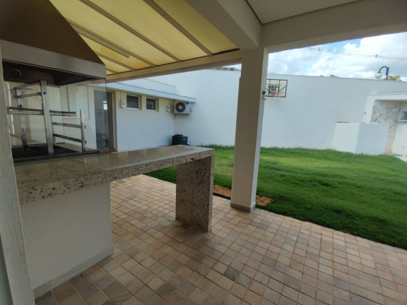 Imagem Imóvel com 4 Quartos à Venda, 2.200.000 m² em São Paulo - Jundiaí Imagem Imóvel com 4 Quartos à Venda, 2.200.000 m² em São Paulo - Jundiaí