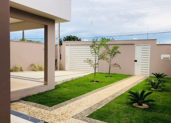 Imagem Sobrado com 4 Quartos à Venda, em Plano Diretor Sul - Palmas Imagem Sobrado com 4 Quartos à Venda, em Plano Diretor Sul - Palmas