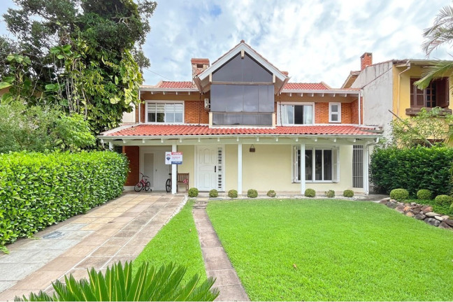 Imagem Casa de Condomínio com 5 Quartos à Venda, 300 m² em Ipanema - Porto Alegre Imagem Casa de Condomínio com 5 Quartos à Venda, 300 m² em Ipanema - Porto Alegre