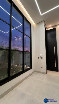 Imagem Casa com 3 Quartos à Venda, 369 m² em Setor Garavelo - Aparecida De Goiânia Imagem Casa com 3 Quartos à Venda, 369 m² em Setor Garavelo - Aparecida De Goiânia