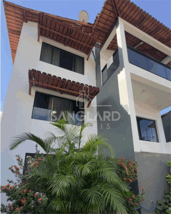 Casa com 5 Quartos para Alugar,  em Eldorado - Timóteo