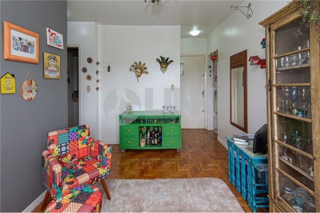 Imagem Apartamento com 3 Quartos à Venda, 72 m² em Cristal - Porto Alegre Imagem Apartamento com 3 Quartos à Venda, 72 m² em Cristal - Porto Alegre