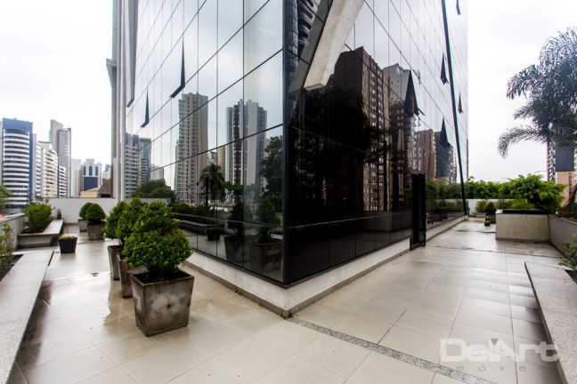 Sala Comercial à Venda, 328 m² em água Verde - Curitiba