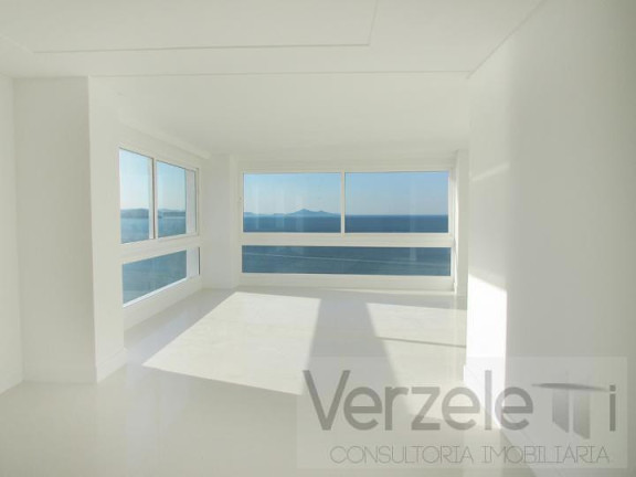 Imagem Apartamento com 3 Quartos à Venda, 157 m² em Centro - Balneário Camboriú