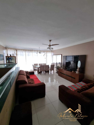 Casa com 3 Quartos à Venda, 131 m² em Marapé - Santos