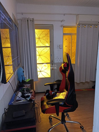 Imagem Casa com 2 Quartos à Venda, 97 m²