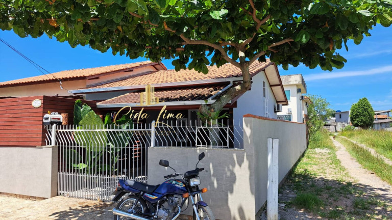 Imagem Casa com 2 Quartos à Venda, 84 m² em Barra Do Aririú - Palhoça Imagem Casa com 2 Quartos à Venda, 84 m² em Barra Do Aririú - Palhoça