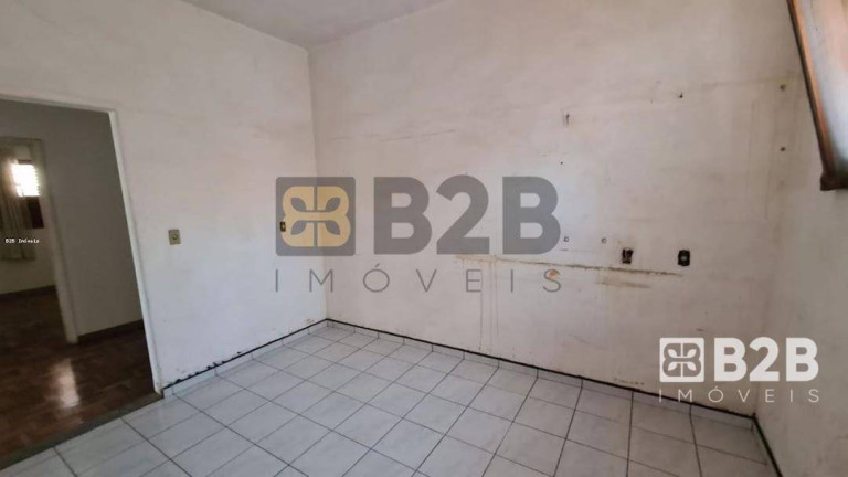 Imagem Casa com 3 Quartos à Venda, 300 m² em Jardim Estoril Iv - Bauru Imagem Casa com 3 Quartos à Venda, 300 m² em Jardim Estoril Iv - Bauru