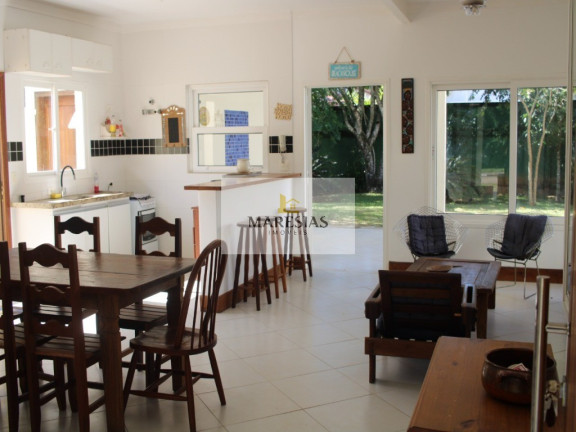 Imagem Casa com 4 Quartos à Venda, 220 m² em Maresias - São Sebastião Imagem Casa com 4 Quartos à Venda, 220 m² em Maresias - São Sebastião