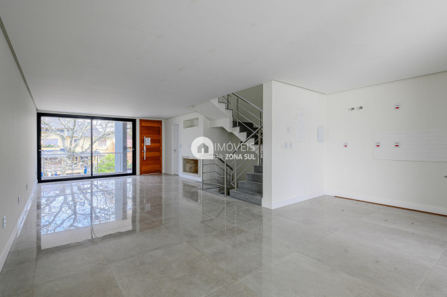Imagem Casa com 3 Quartos à Venda, 291 m² Imagem Casa com 3 Quartos à Venda, 291 m²