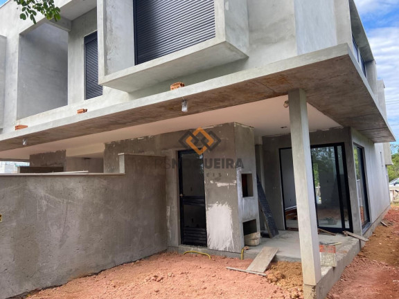 Imagem Casa com 3 Quartos à Venda, 353 m² em Ribeirão Da Ilha - Florianópolis Imagem Casa com 3 Quartos à Venda, 353 m² em Ribeirão Da Ilha - Florianópolis