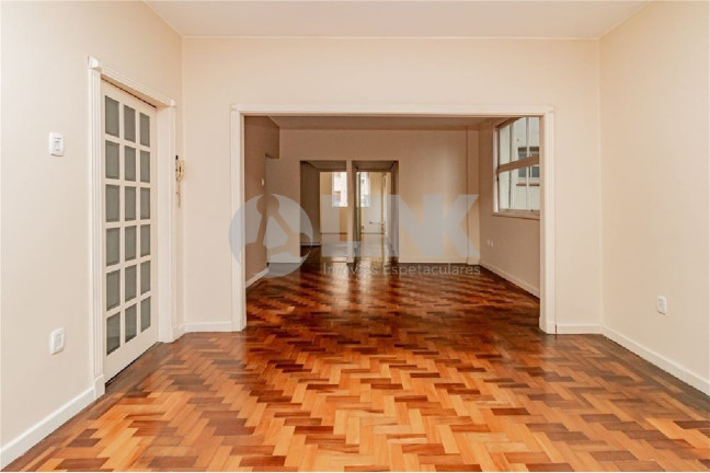 Imagem Apartamento com 2 Quartos à Venda, 115 m² em Centro Histórico - Porto Alegre Imagem Apartamento com 2 Quartos à Venda, 115 m² em Centro Histórico - Porto Alegre