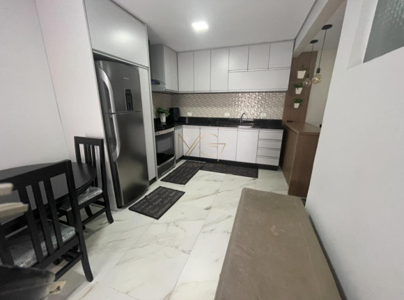 Imagem Casa com 3 Quartos à Venda, 96 m² em Cajuru - Curitiba Imagem Casa com 3 Quartos à Venda, 96 m² em Cajuru - Curitiba
