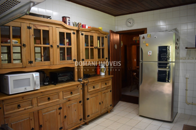 Imagem Casa com 4 Quartos à Venda, 340 m² em Região De Descansópolis - Campos Do Jordão Imagem Casa com 4 Quartos à Venda, 340 m² em Região De Descansópolis - Campos Do Jordão