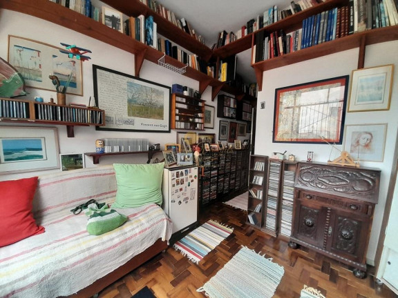 Kitnet com 1 Quarto à Venda, 15 m² em Taumaturgo - Teresópolis