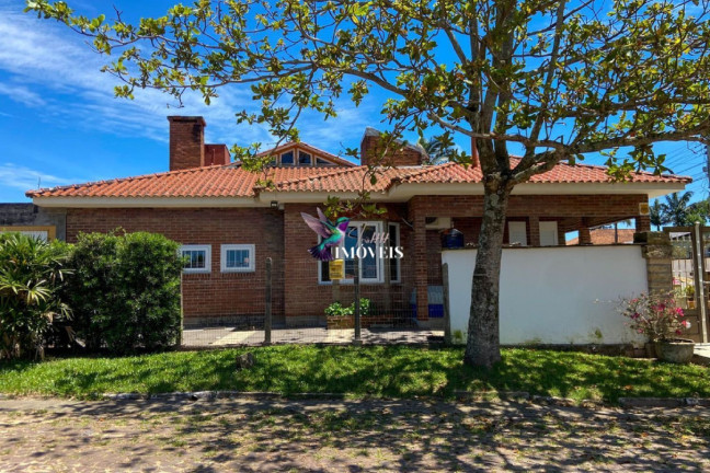 Casa com 3 Quartos à Venda, 126 m² em Centro - Torres