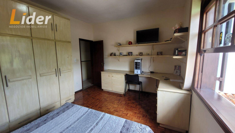 Imagem Casa com 3 Quartos à Venda, 281 m² em Bom Clima - Juiz De Fora