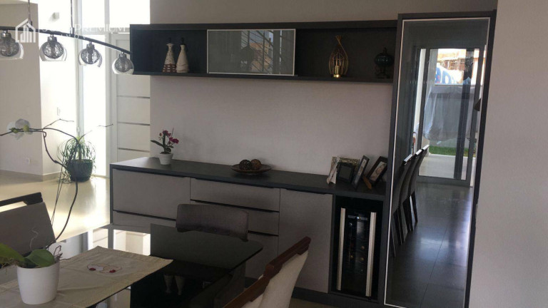 Imagem Sobrado com 5 Quartos à Venda, 372 m² em Jardim Do Golfe - São José Dos Campos