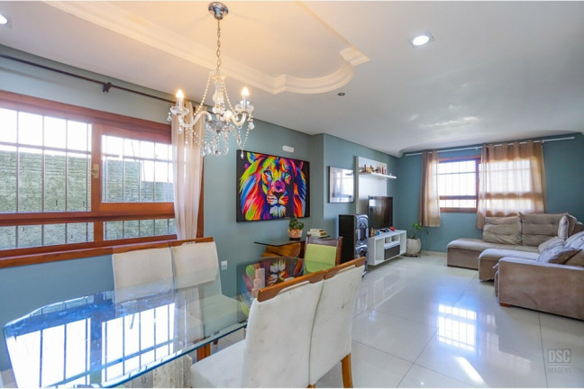 Imagem Casa com 3 Quartos à Venda, 185 m² em Hípica - Porto Alegre Imagem Casa com 3 Quartos à Venda, 185 m² em Hípica - Porto Alegre
