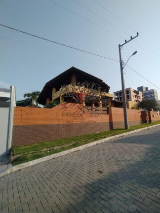 Imagem Casa com 3 Quartos à Venda, 250 m² em Itacolomi - Balneário Piçarras Imagem Casa com 3 Quartos à Venda, 250 m² em Itacolomi - Balneário Piçarras