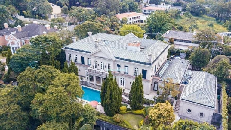 Casa com 6 Quartos à Venda, 1.750 m² em Retiro Morumbi - São Paulo