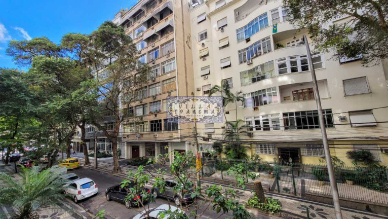 Imagem Apartamento com 3 Quartos à Venda, 133 m² em Laranjeiras - Rio De Janeiro Imagem Apartamento com 3 Quartos à Venda, 133 m² em Laranjeiras - Rio De Janeiro
