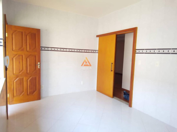Imagem Casa com 3 Quartos à Venda, 185 m² Imagem Casa com 3 Quartos à Venda, 185 m²