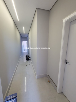 Imagem Casa com 3 Quartos à Venda, em Caldeira - Indaiatuba Imagem Casa com 3 Quartos à Venda, em Caldeira - Indaiatuba
