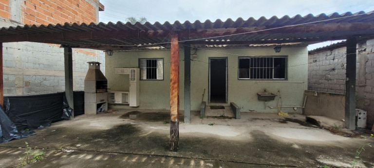 Imagem Imóvel com 2 Quartos à Venda, 650 m² em Jardim Itacolomi - Itapevi Imagem Imóvel com 2 Quartos à Venda, 650 m² em Jardim Itacolomi - Itapevi