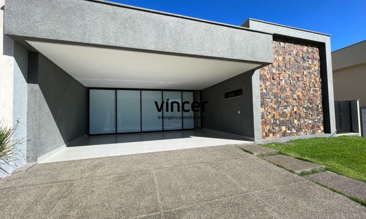 Imagem Casa com 4 Quartos à Venda, 245 m² em Residencial Goiânia Golfe Clube - Goiânia Imagem Casa com 4 Quartos à Venda, 245 m² em Residencial Goiânia Golfe Clube - Goiânia