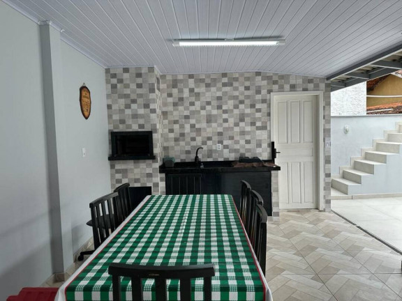 Imagem Casa com 3 Quartos à Venda, 130 m² em Centro - Balneário Barra Do Sul Imagem Casa com 3 Quartos à Venda, 130 m² em Centro - Balneário Barra Do Sul