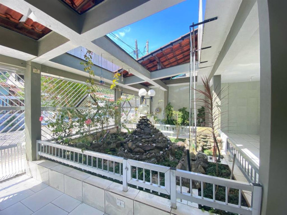Imagem Sobrado com 6 Quartos à Venda, 194 m² em Centro - Mongagua Imagem Sobrado com 6 Quartos à Venda, 194 m² em Centro - Mongagua