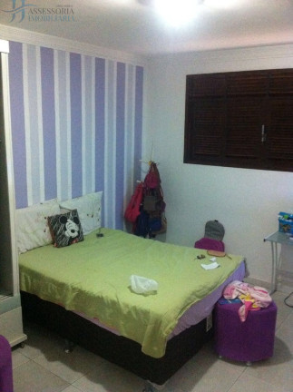 Imagem Casa com 4 Quartos para Alugar ou Temporada, 220 m² em Lagoa Nova - Natal Imagem Casa com 4 Quartos para Alugar ou Temporada, 220 m² em Lagoa Nova - Natal
