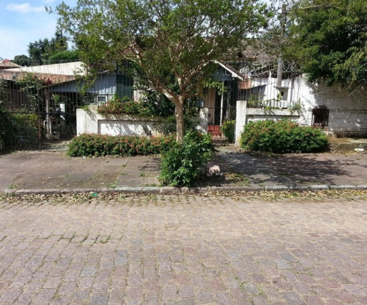 Imagem Terreno à Venda, 242 m² em Tristeza - Porto Alegre Imagem Terreno à Venda, 242 m² em Tristeza - Porto Alegre