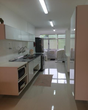 Imagem Apartamento com 3 Quartos à Venda, 180 m² em Pitangueiras - Guarujá