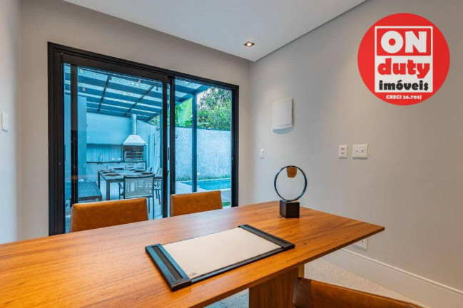 Imagem Sobrado com 4 Quartos à Venda, 350 m² em Embaré - Santos Imagem Sobrado com 4 Quartos à Venda, 350 m² em Embaré - Santos
