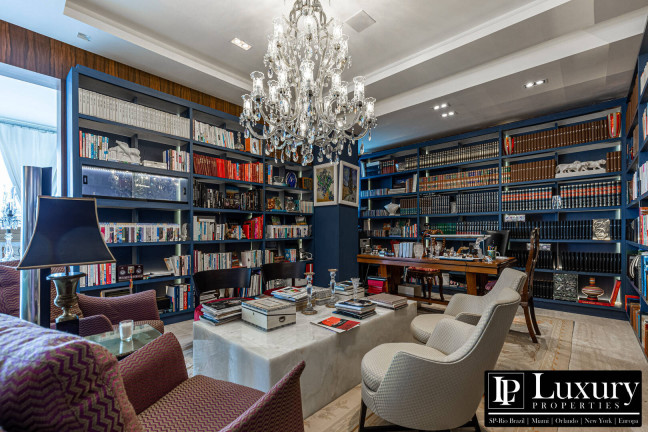 Imagem Apartamento com 2 Quartos à Venda, 400 m² em Moema - São Paulo Imagem Apartamento com 2 Quartos à Venda, 400 m² em Moema - São Paulo