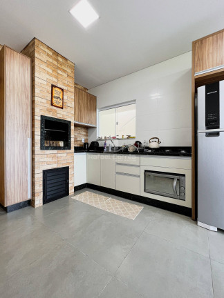 Imagem Sobrado com 3 Quartos à Venda, 100 m² em Salinas - Balneário Barra Do Sul Imagem Sobrado com 3 Quartos à Venda, 100 m² em Salinas - Balneário Barra Do Sul
