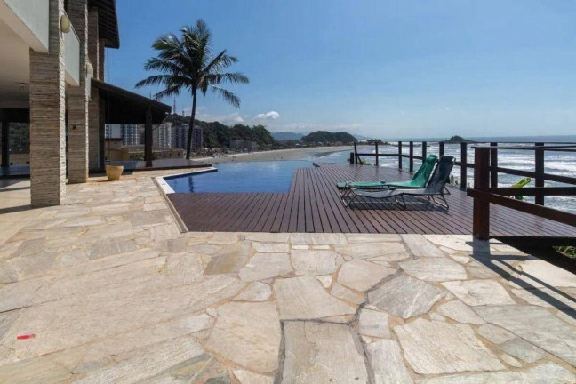 Imagem Casa com 4 Quartos à Venda, 550 m² em São Paulo Imagem Casa com 4 Quartos à Venda, 550 m² em São Paulo