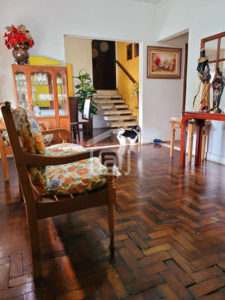 Imagem Casa com 3 Quartos à Venda, 170 m² em Vila Nova - Poços De Caldas Imagem Casa com 3 Quartos à Venda, 170 m² em Vila Nova - Poços De Caldas