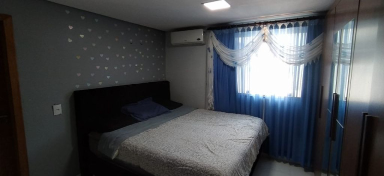 Imagem Imóvel com 3 Quartos à Venda, 300 m² em Vila Pioneira Imagem Imóvel com 3 Quartos à Venda, 300 m² em Vila Pioneira