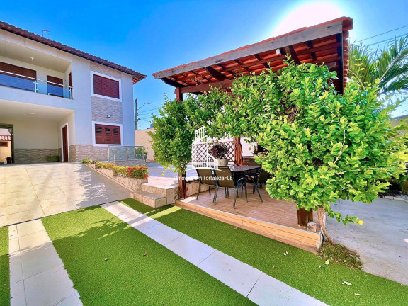 Imagem Casa com 3 Quartos à Venda, 131 m² em Edson Queiroz - Fortaleza Imagem Casa com 3 Quartos à Venda, 131 m² em Edson Queiroz - Fortaleza