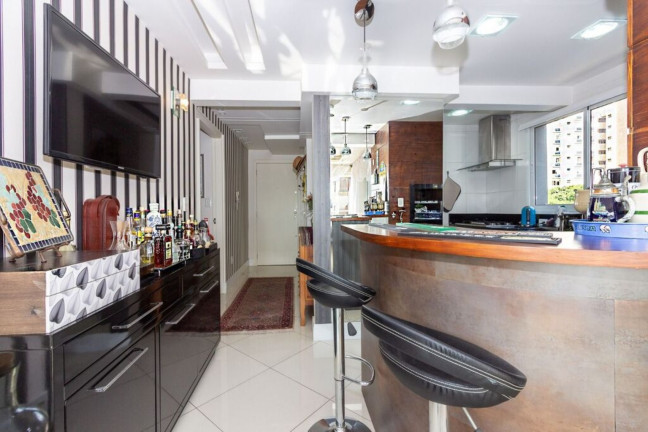 Imagem Imóvel com 2 Quartos à Venda, 85 m² em Auxiliadora - Porto Alegre Imagem Imóvel com 2 Quartos à Venda, 85 m² em Auxiliadora - Porto Alegre