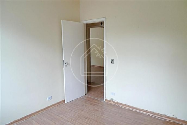 Imagem Apartamento com 3 Quartos à Venda, 129 m² em Cosme Velho - Rio De Janeiro Imagem Apartamento com 3 Quartos à Venda, 129 m² em Cosme Velho - Rio De Janeiro