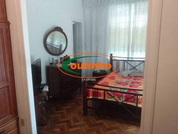 Imagem Casa com 4 Quartos à Venda, 226 m² em Tijuca - Rio De Janeiro Imagem Casa com 4 Quartos à Venda, 226 m² em Tijuca - Rio De Janeiro