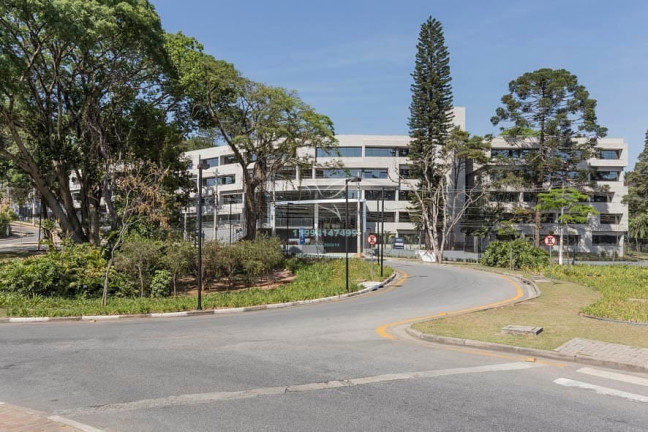 Sala Comercial à Venda, 40 m² em Bosque Do Vianna - Cotia