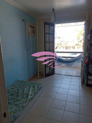 Imagem Casa com 2 Quartos à Venda, 180 m² em Cohapar - Guaratuba Imagem Casa com 2 Quartos à Venda, 180 m² em Cohapar - Guaratuba