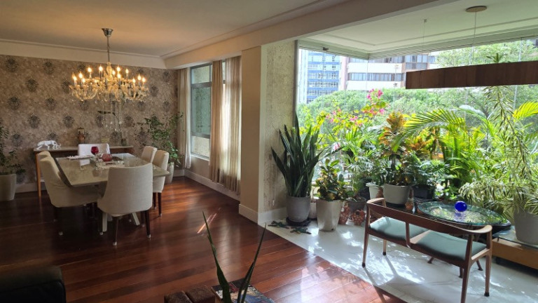 Imagem Imóvel com 4 Quartos à Venda, 190 m² em Graça - Salvador Imagem Imóvel com 4 Quartos à Venda, 190 m² em Graça - Salvador