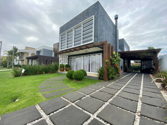 Casa com 3 Quartos à Venda,  em Rainha Do Mar - Xangri-lá