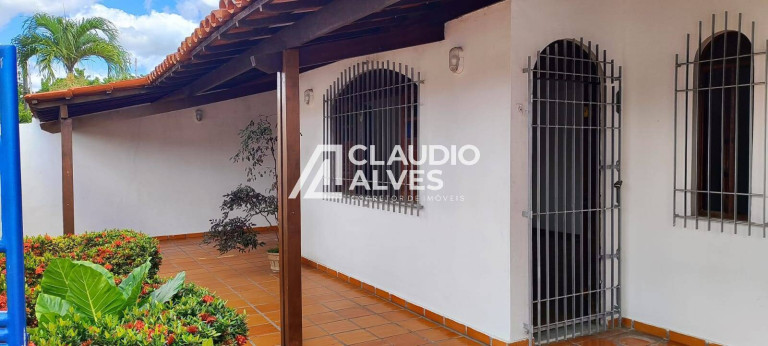 Imagem Casa com 3 Quartos à Venda, 200 m² em Queimadinha - Feira De Santana Imagem Casa com 3 Quartos à Venda, 200 m² em Queimadinha - Feira De Santana